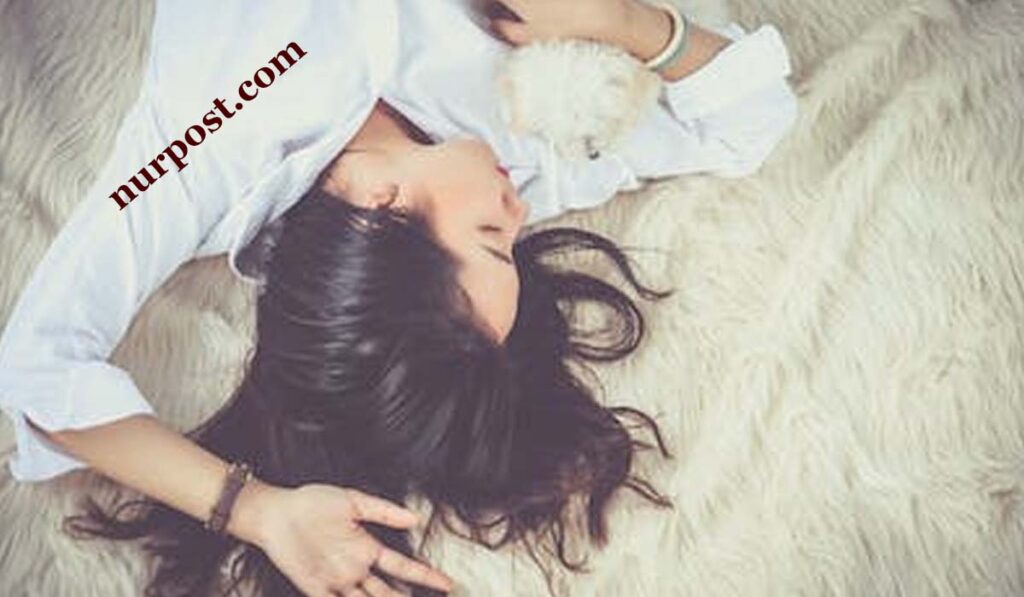 স্বপ্নে নিজের স্বামীকে দেখলে কি হয় স্বপ্নে নিজের স্বামীকে দেখলে কি হয়