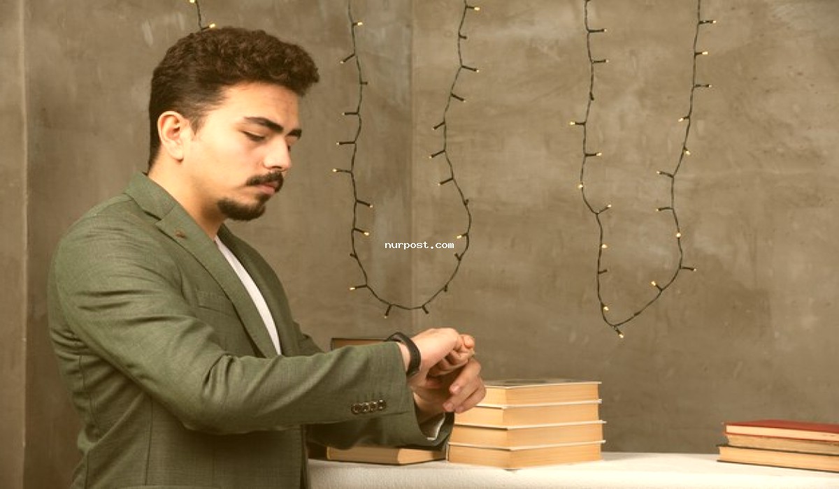 10 Books Every Aspiring Millionaire (Must Read) 10 Books Every Aspiring Millionaire (Must Read)